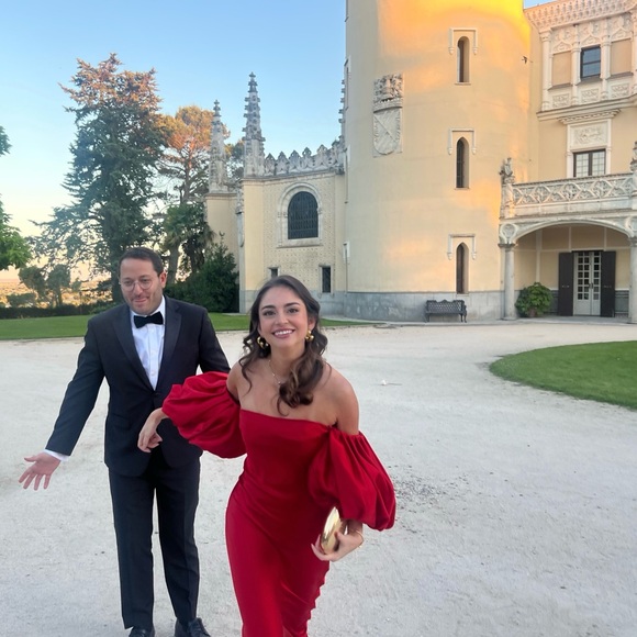 Cult Gaia Shanti Silk Red Gown with detachable sleeves size 2 - Picture 3 of 4